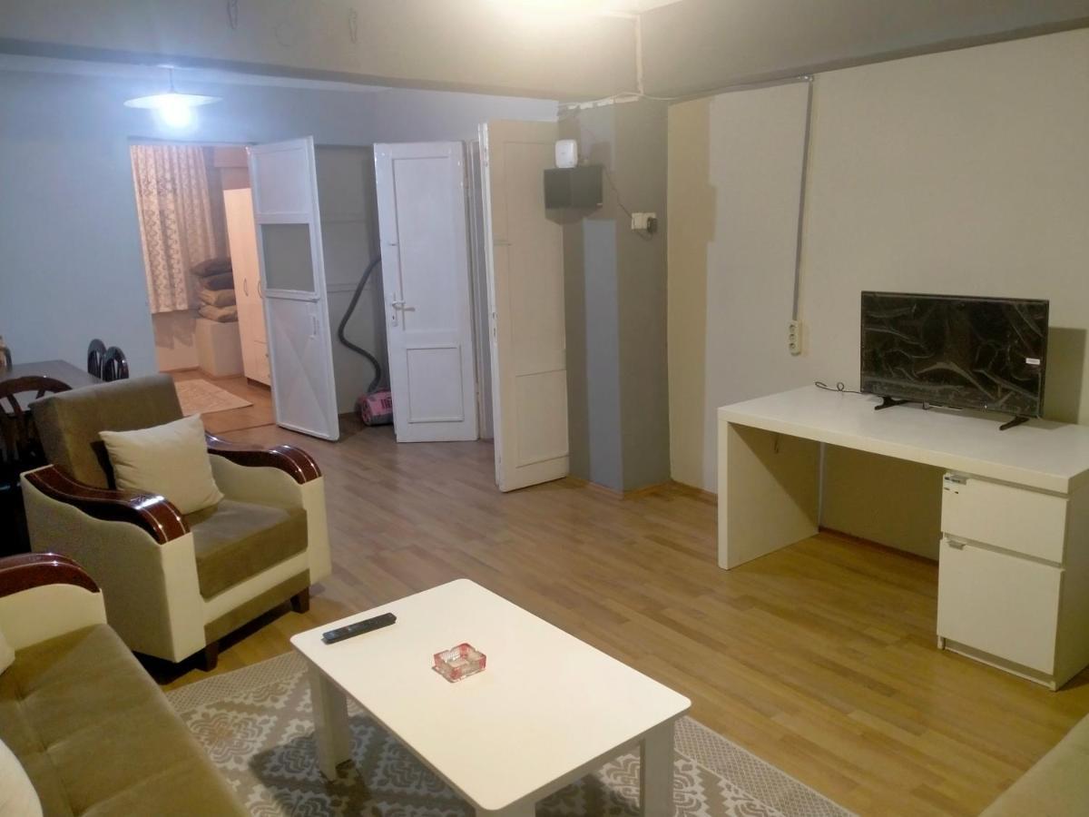 2 Bedrooms Central Area Located Appartment 1Floor Provincia di Provincia di Istanbul Esterno foto